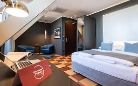 The New Yorker Hotel Cologne 4*